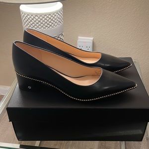 Coach Leather Pumps (BRAND NEW)